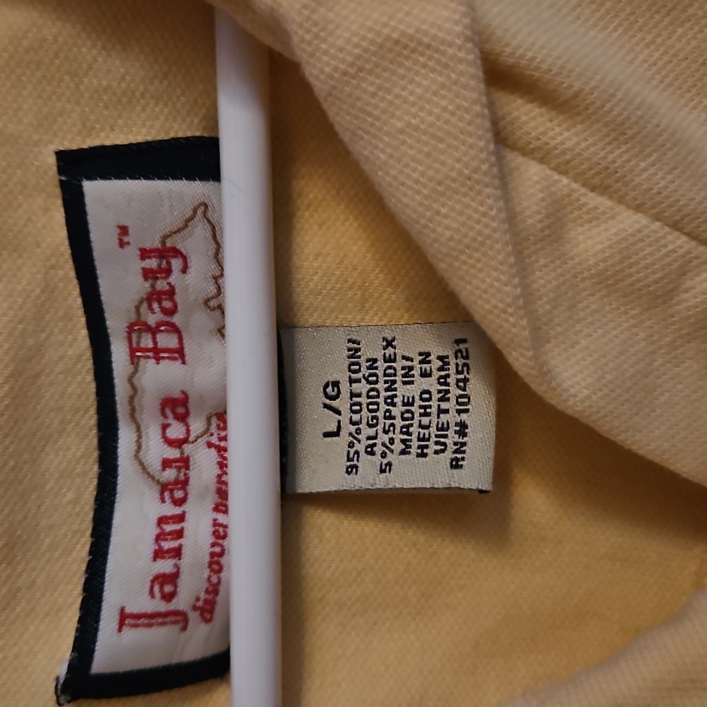 Women's Polo in Soft Yellow - Picture 3 of 4
